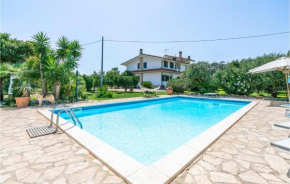 Beautiful Home In Sabaudia With Jacuzzi Sabaudia